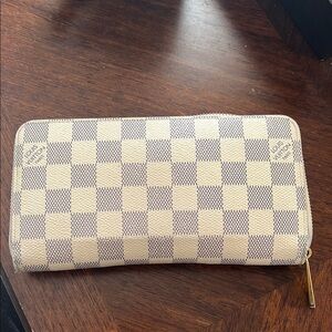 Louis Vuitton Cream and Gray Damier Azur Wallet